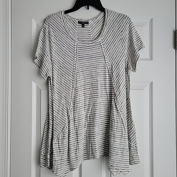 Signature Studio Tops - Signature Studio Women's Blouse